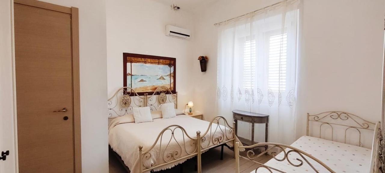 La Porta Sulla Costa Bed and Breakfast San Pantaleo Εξωτερικό φωτογραφία