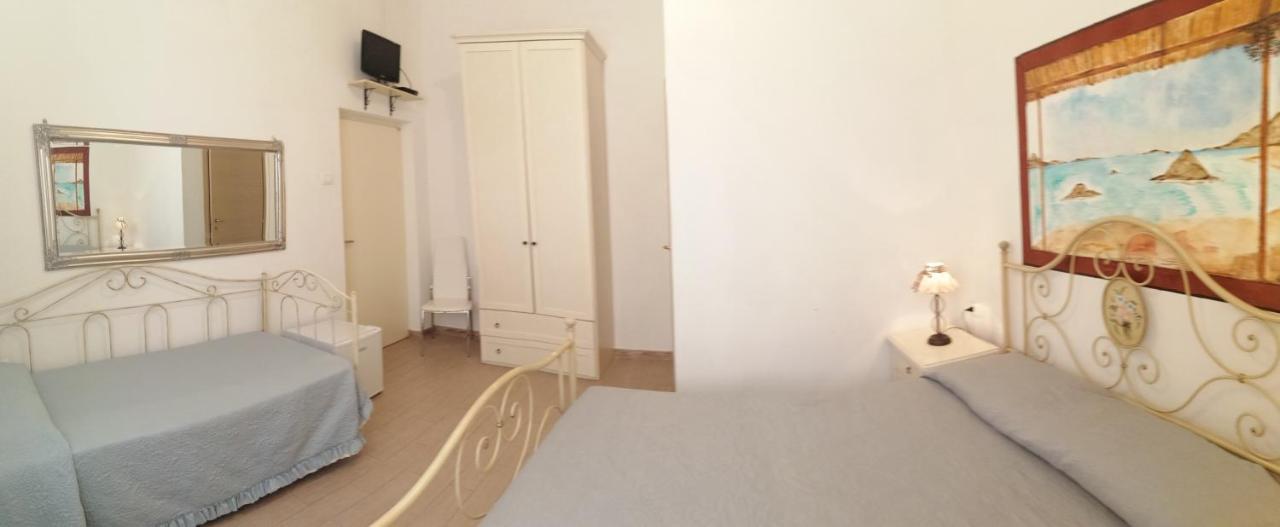 La Porta Sulla Costa Bed and Breakfast San Pantaleo Εξωτερικό φωτογραφία