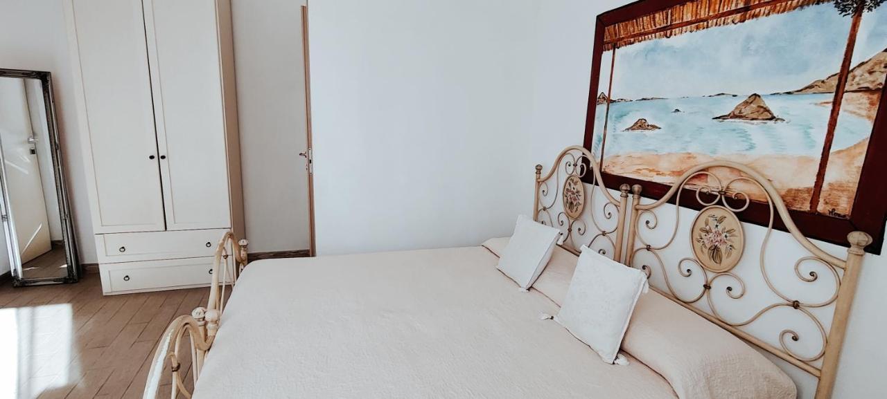 La Porta Sulla Costa Bed and Breakfast San Pantaleo Εξωτερικό φωτογραφία
