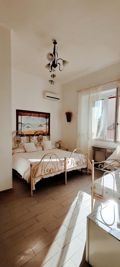La Porta Sulla Costa Bed and Breakfast San Pantaleo Εξωτερικό φωτογραφία