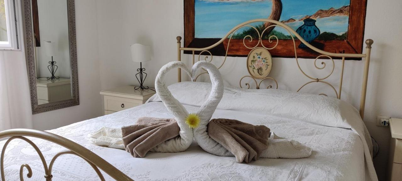 La Porta Sulla Costa Bed and Breakfast San Pantaleo Εξωτερικό φωτογραφία