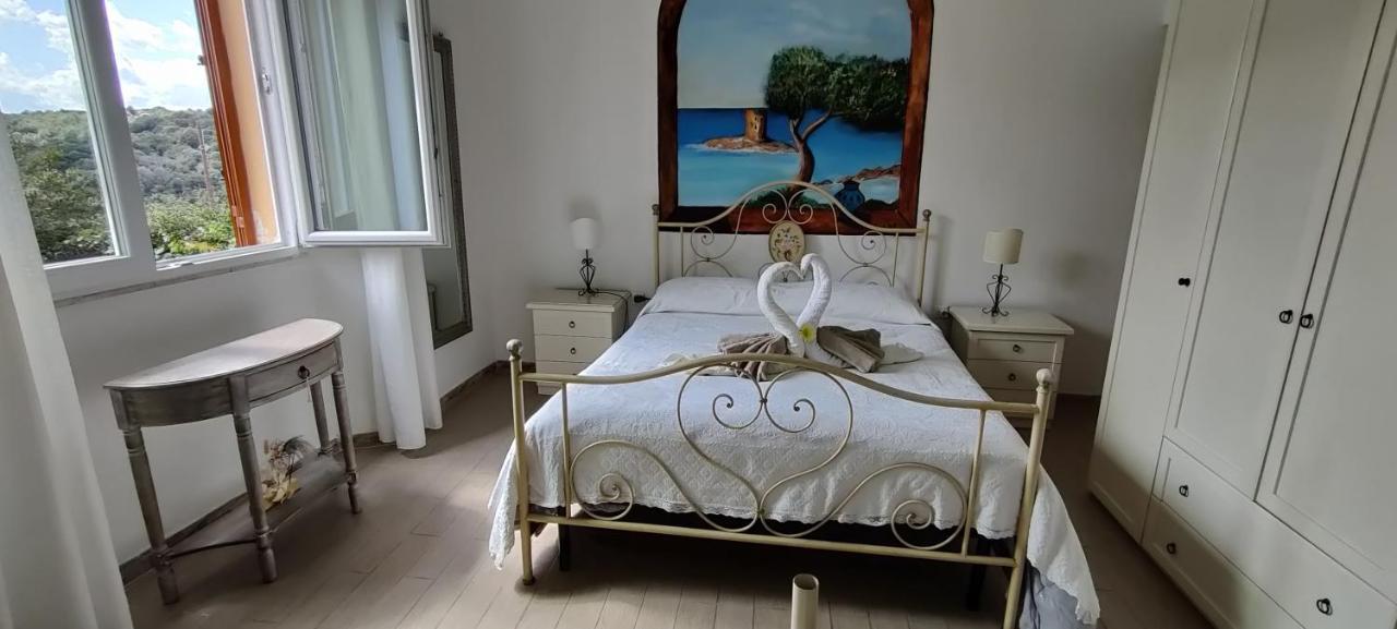 La Porta Sulla Costa Bed and Breakfast San Pantaleo Εξωτερικό φωτογραφία