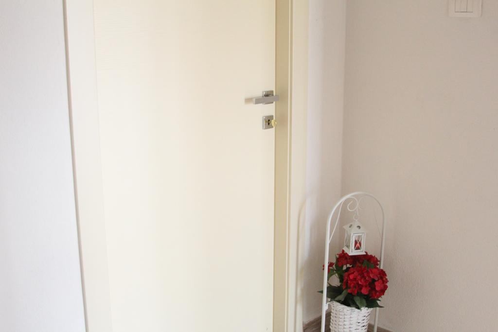 La Porta Sulla Costa Bed and Breakfast San Pantaleo Εξωτερικό φωτογραφία