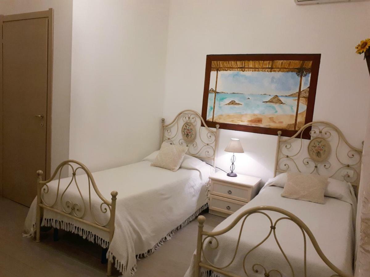 La Porta Sulla Costa Bed and Breakfast San Pantaleo Εξωτερικό φωτογραφία